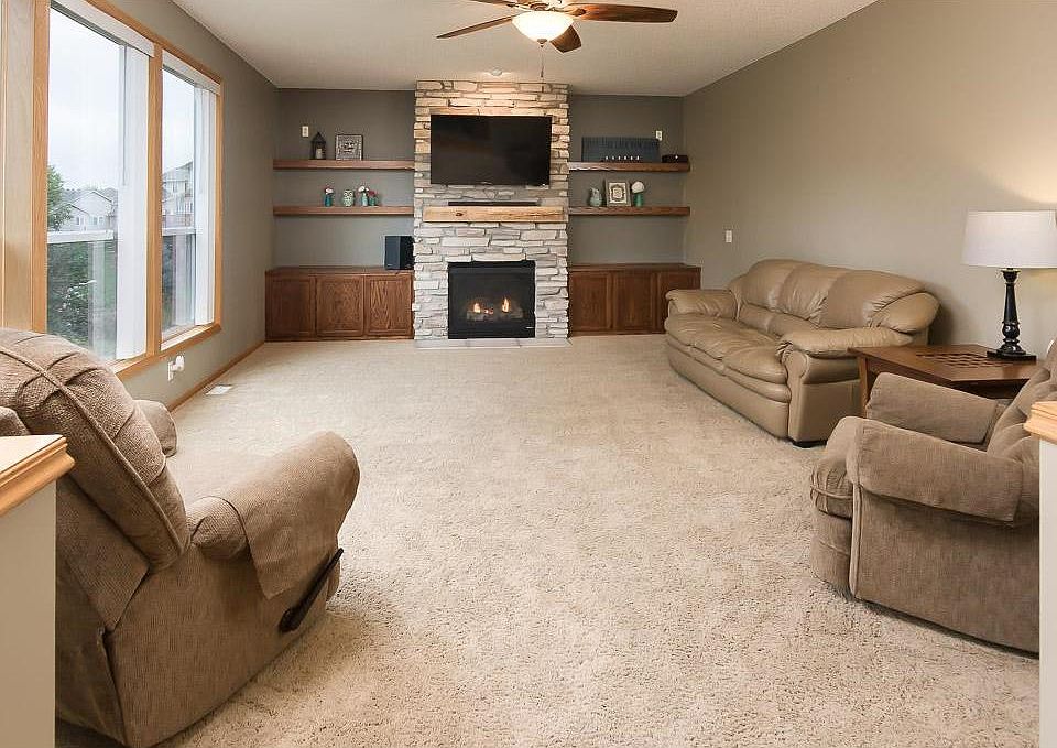 2nd image of 824 Forest Edge Dr