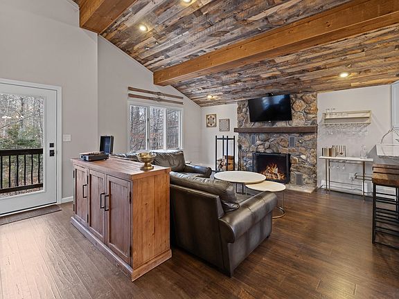 4th image of 24 North Branch Road