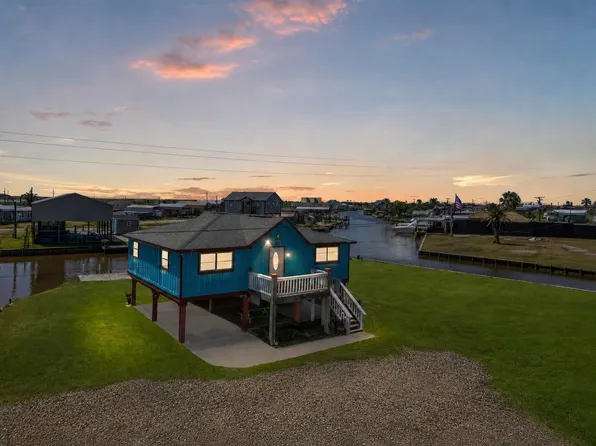 2238 County Road 201, Bay City, TX 77414
