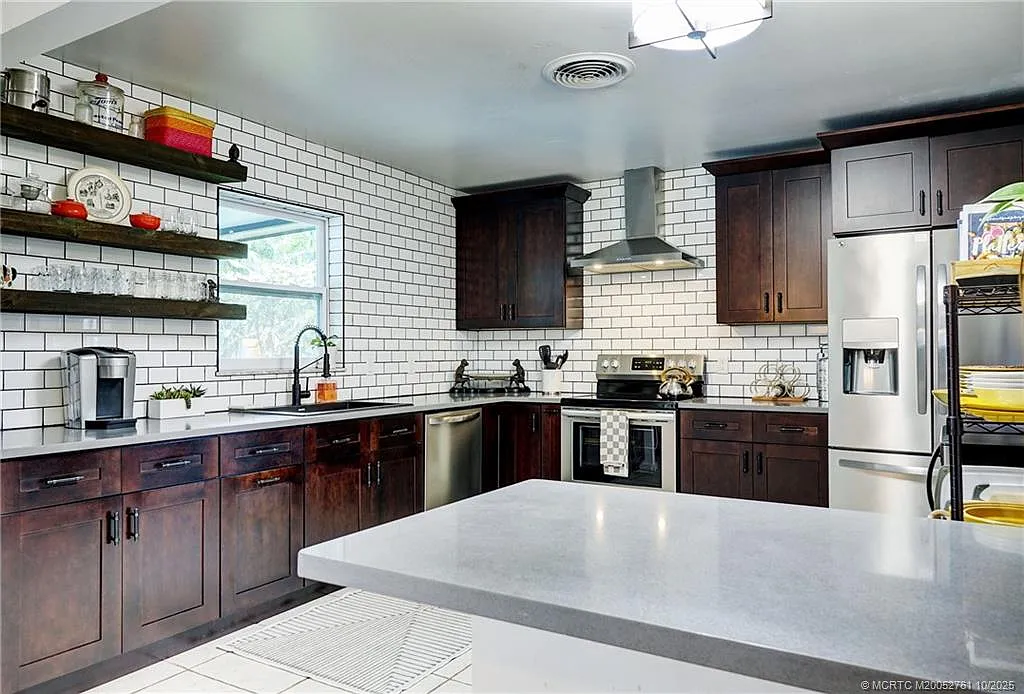 3 bed, 2.0 bath, 1520 sqft, $4,500 — Photo 4