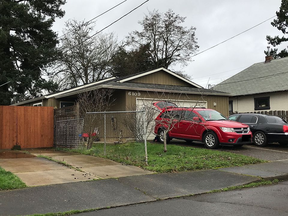 2nd image of 6109 SE 90th Ave