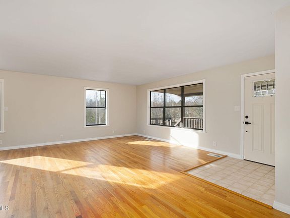 5th image of 630 Arrowhead Loop