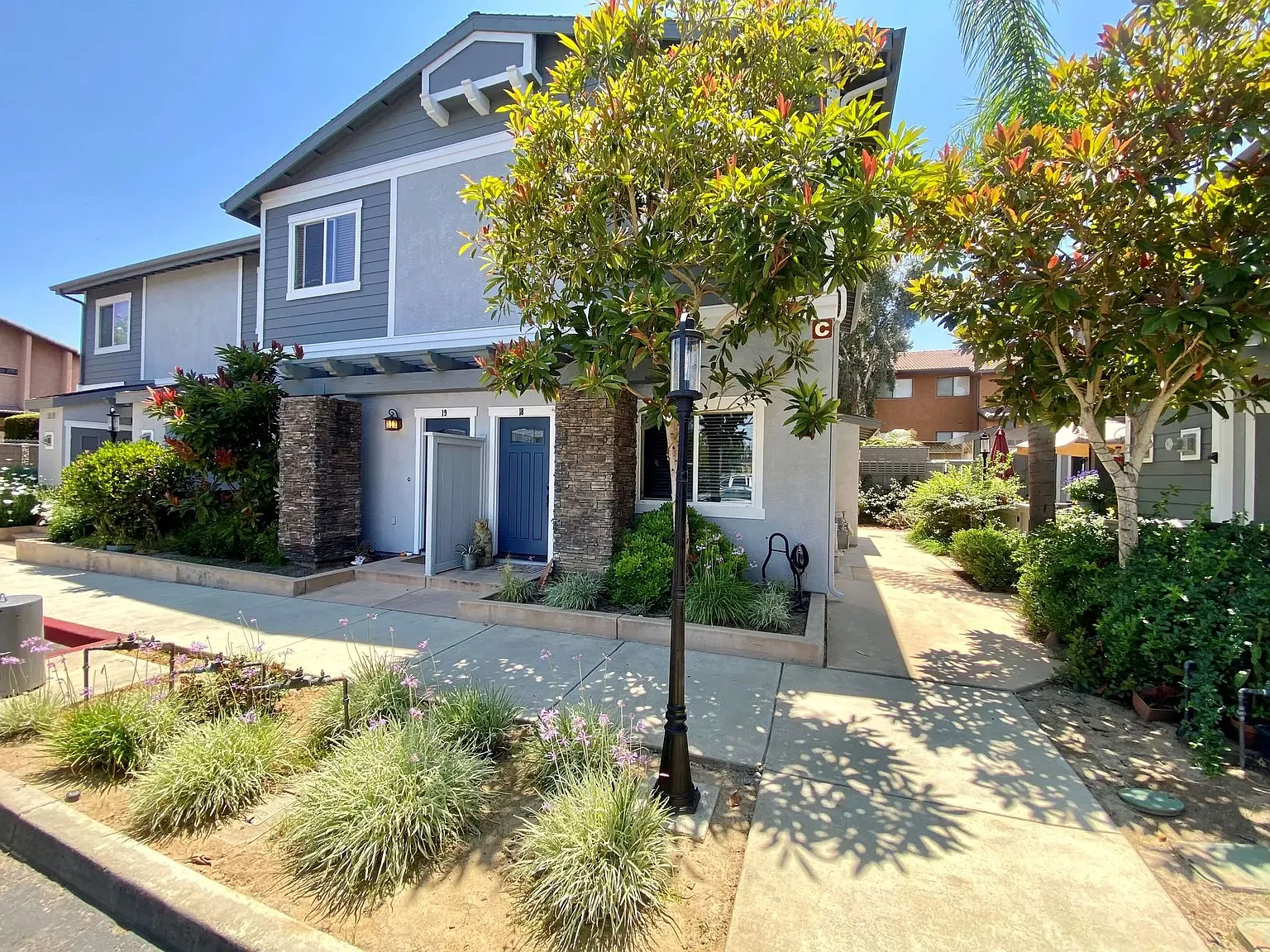 The Nines Townhomes — Photo 2