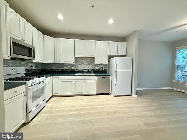8 Diamond Hill Ct — Photo 5