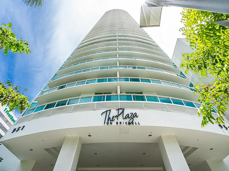 951 Brickell Ave #Penthouse 4111 — Photo 32