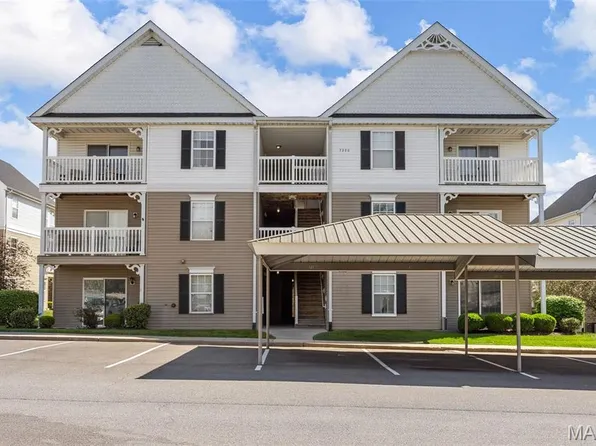 7100 Spring Creek Ln, O'Fallon, MO 63368