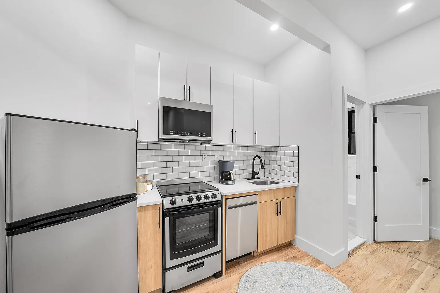 312 Manhattan Avenue — Photo 3