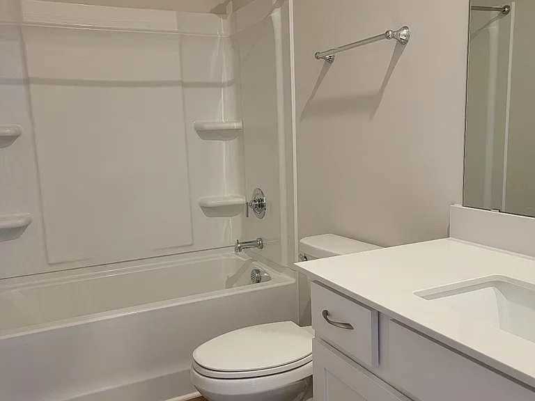 62 Fernhill Ln — Photo 6