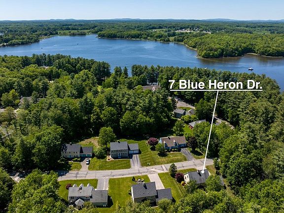 5th image of 7 Blue Heron Drive