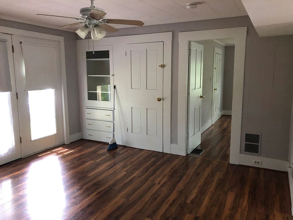 272 North Main Street 272 N Main St North Brookfield, MA Zillow