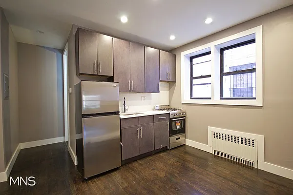 Rented by MNS | media 9