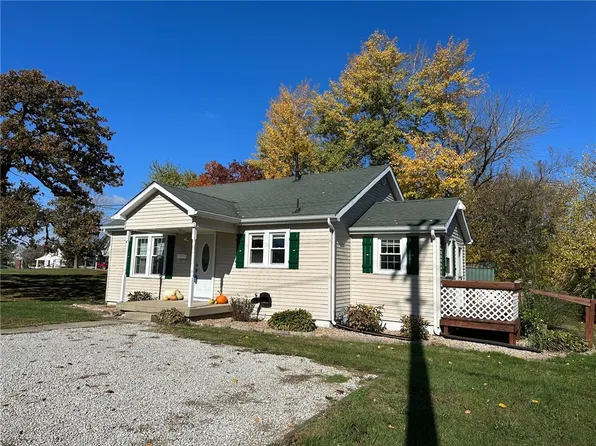 211 E Reynolds St, Newton, IL 62448