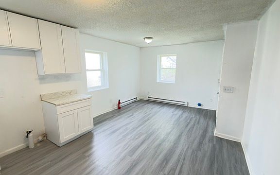 3rd image of 3134 6th Ave Floor 1