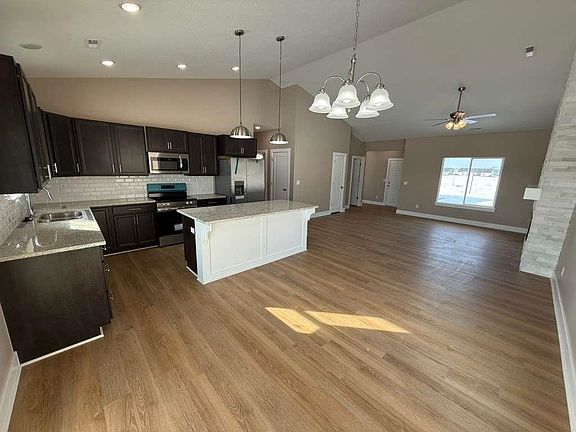 5th image of 5168 N Toben Dr