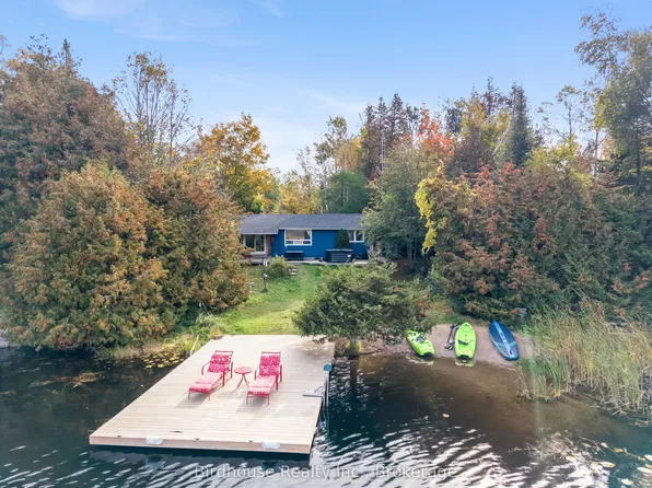284 Kawartha Hideaway Rd, Trent Lakes, ON K0L 1J0