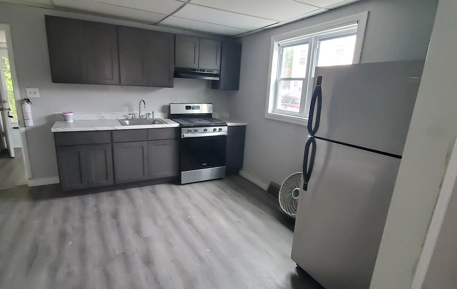 3 bed, 1144 sqft, $2,200 — Photo 1