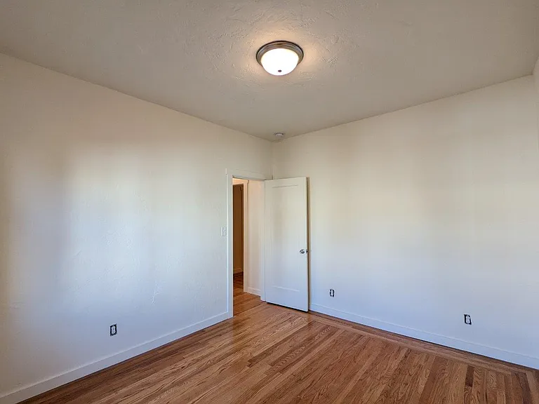 2423 Blake Street — Photo 45