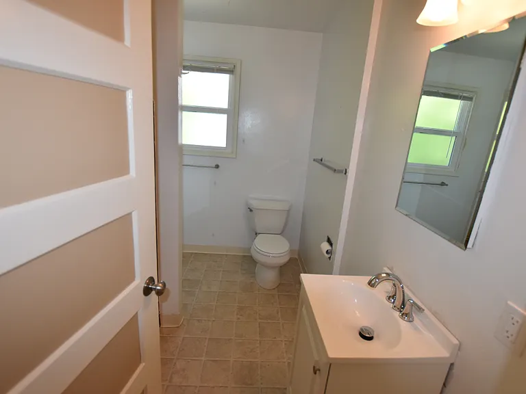 509 Everett Ave — Photo 6