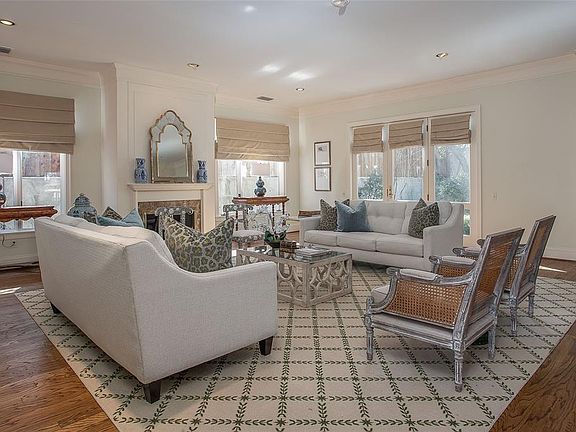 5th image of 1822 Westover Square Dr