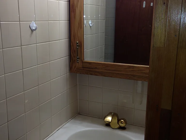 Odell Ave — Photo 13