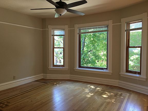 2nd image of 942 Ontario St #2