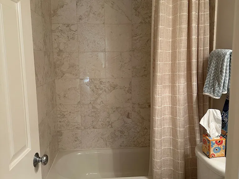 1241 N Paulina St #3S — Photo 11