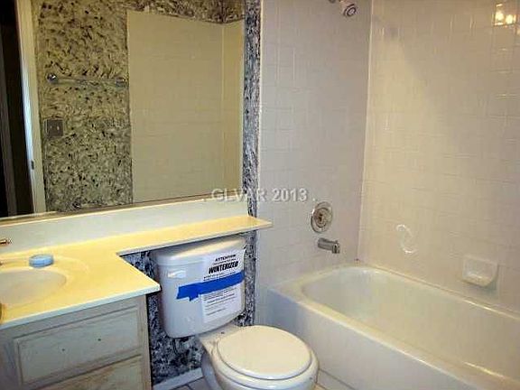 4th image of 1022 Skysail Dr