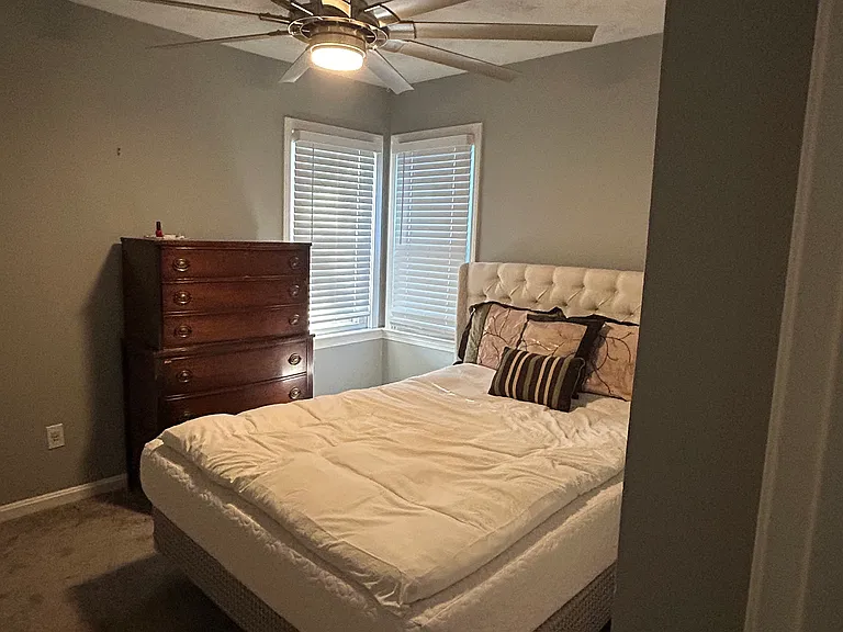 Summit Dr — Photo 13
