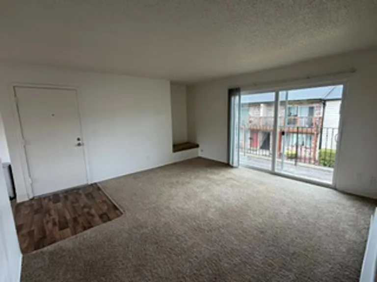 Comfortable Beaverton Living in a Convenient Location! — Photo 7