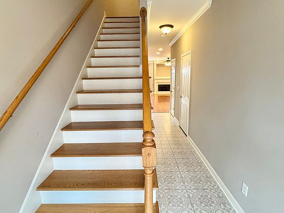 4th image of 1801 Brentwood Point