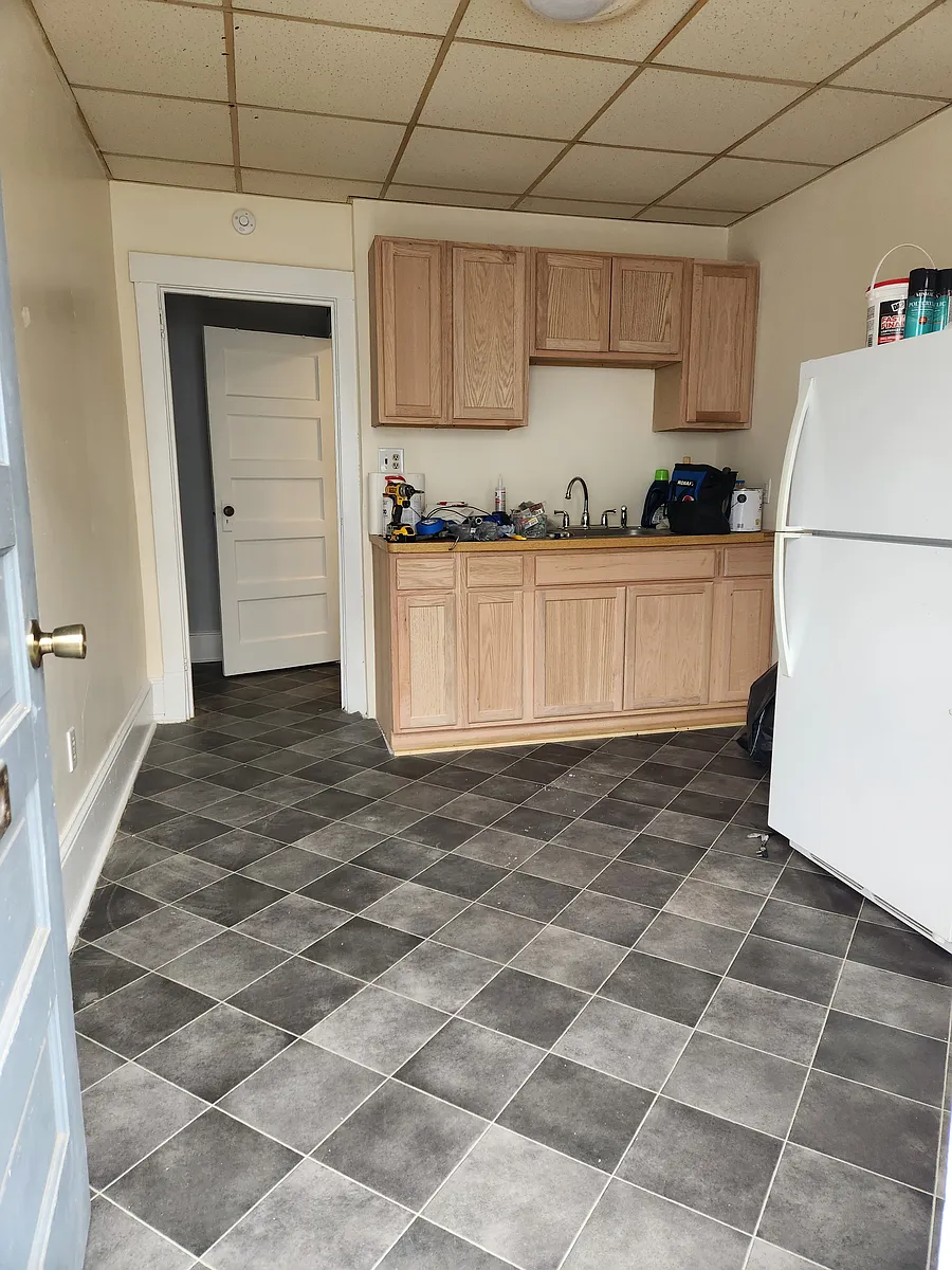 Building Photo - 94 Logan St #2