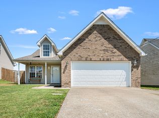 691 Holland Ridge Dr, La Vergne, TN 37086