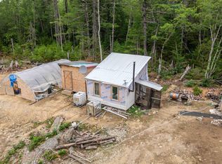 100 Llewellyn Loop Rd, Lunenburg, NS B4V6L4