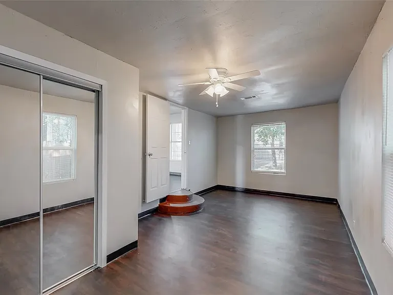 3810 Cotton Ln — Photo 5
