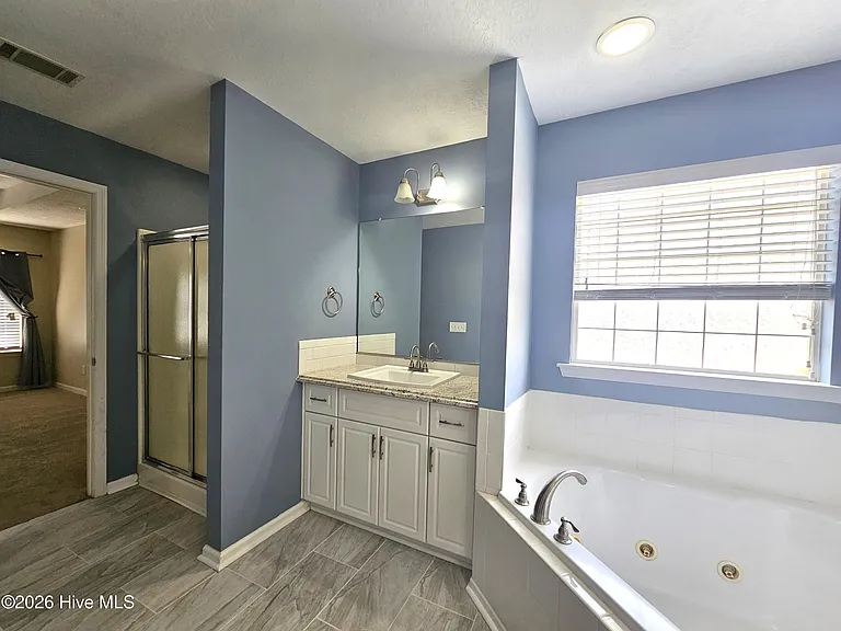 770 Michelle Ct — Photo 12