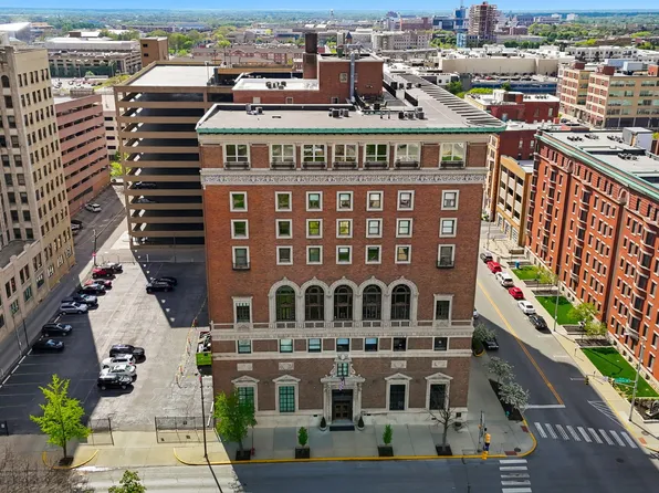 350 N Meridian St Unit 403, Indianapolis, IN 46204