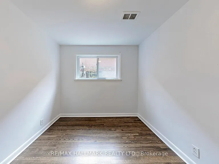 3572 Dufferin St #LOWER — Photo 18