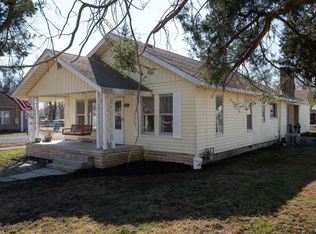 403 N Seba St, Hurst, IL 62949