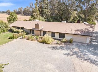 6342 N McCall Ave, Clovis, CA 93619