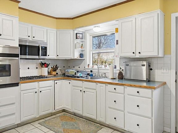 5th image of 21 North Dr