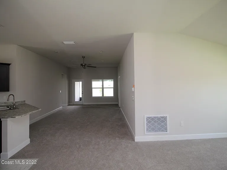 616 Kylar Dr NW — Photo 4