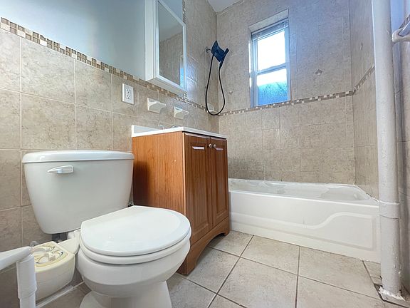 4th image of 500 Baldwin Ave #47E