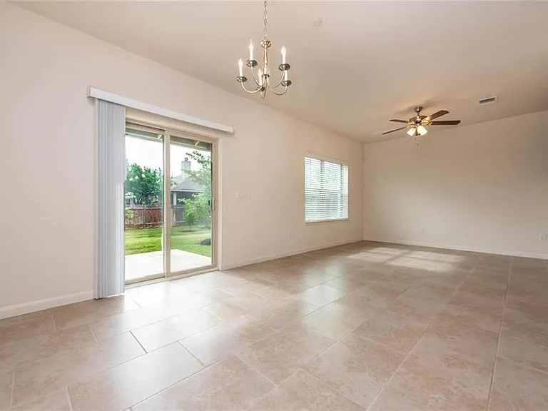 1620 Bryant Dr #2102 — Photo 7