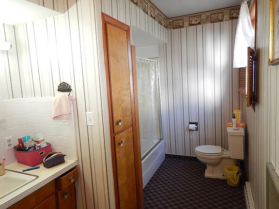 5th image of 708 S Kibler St
