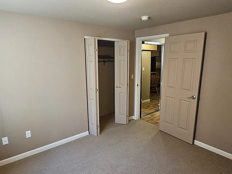 928 N Taft Hill Rd — Photo 9