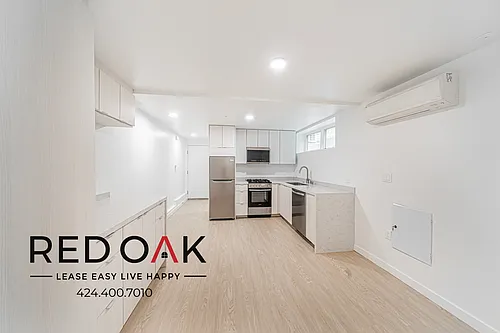 847 S Sherbourne Dr #13 Photo 1