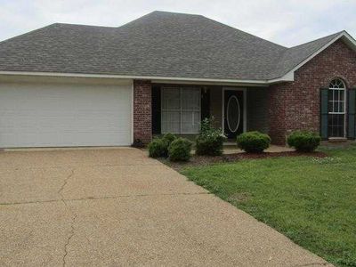 1105 Bullrun Dr, Jackson, MS, 39272