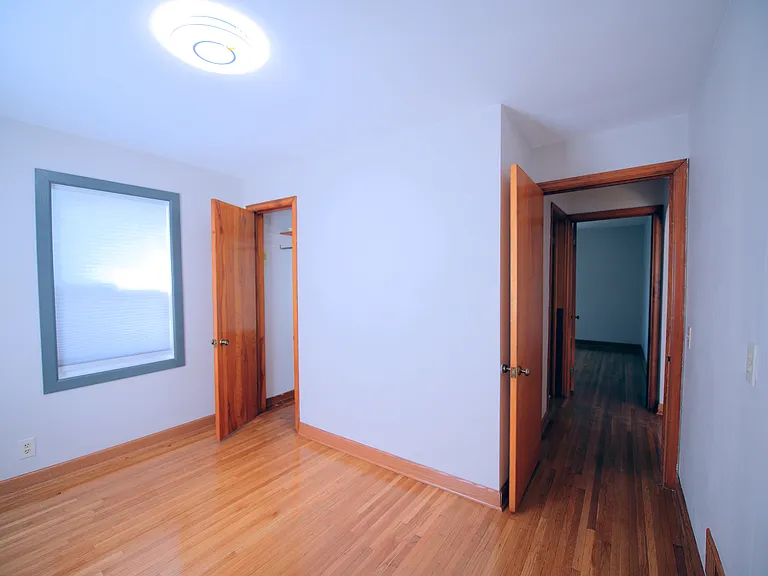 508 W Lakeside St — Photo 11