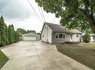 1008 Ida St, Menasha, WI 54952