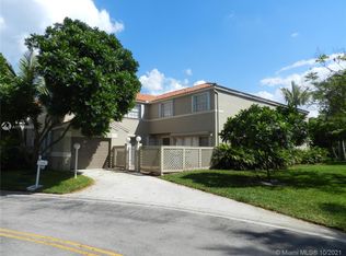 11196 Long Boat Dr, Hollywood, FL 33026